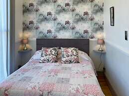 LilyRose Hotel
