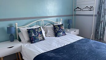 LilyRose Hotel
