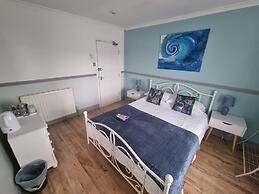 LilyRose Hotel