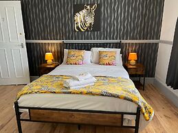 LilyRose Hotel