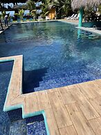 Sambo Mambo Beach Hotel