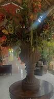 Sambo Mambo Beach Hotel
