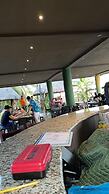 Sambo Mambo Beach Hotel