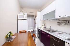 Chic Flat With Balcony Close to Caddebostan Shore