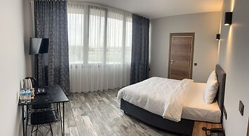 Tuzla Grand