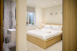 Luxurious Tranquil Four Bedroom Retreat in Buxton