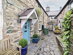 3 Ivy Court