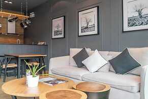 Tropical Oasis Retreat in Rawai, Phuket