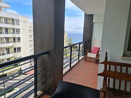Seaside Escape - 3 Bedroom Apartment Sleeps 6