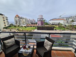 Seaside Escape - 3 Bedroom Apartment Sleeps 6