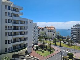 Seaside Escape - 3 Bedroom Apartment Sleeps 6