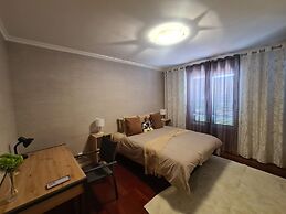 Seaside Escape - 3 Bedroom Apartment Sleeps 6