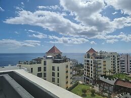 Seaside Escape - 3 Bedroom Apartment Sleeps 6