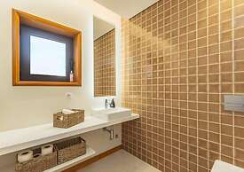 6-bed House - Sleeps 12 - Pool, Bbq, Pool Table
