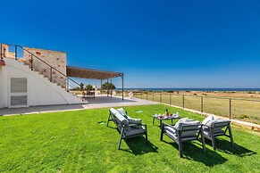 2475 Villa Pietra del Sole by Perle di Puglia