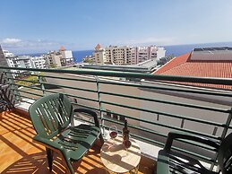 Oliveira's Atlantic View - 2 bed apt Sleeps 6