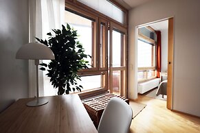 2ndhomes Premium Apt w Sauna & Balcony