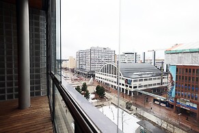 2ndhomes Premium Apt w Sauna & Balcony