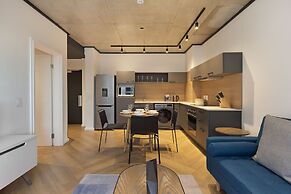 Bridgewater View 415 by HostAgents