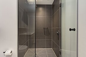 Bridgewater View 415 by HostAgents