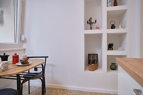 Bacci Central 2-Bedroom Apartment by Litto