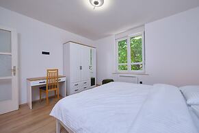 Bacci Central 2-Bedroom Apartment by Litto