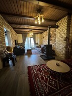 Yeşilsu taş konağı