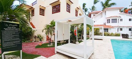 La Piazzetta Suites