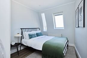 The Fulham Secret - Classy 5bdr Apartment