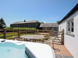 The Old Bakehouse - Within the Helland Barton Farm Collection