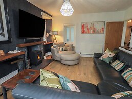 Newby Bridge House