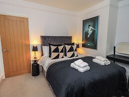 Newby Bridge House