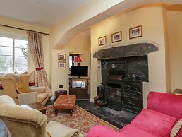 Old Oak Cottage