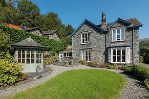 Stepping Stones House