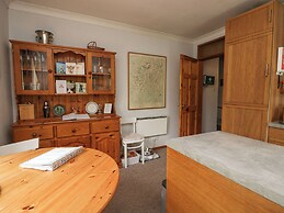 Lake Lodge