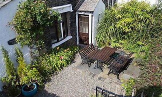 Honeysuckle Cottage
