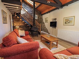 Courtyard Cottage