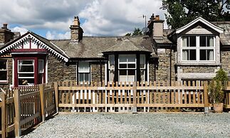 Oak Cottage
