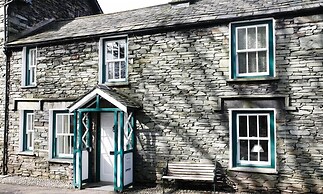 Dove Holme Cottage