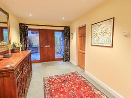 Low House