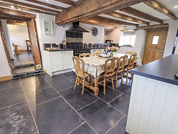 Satterthwaite Farmhouse - Sleep 8
