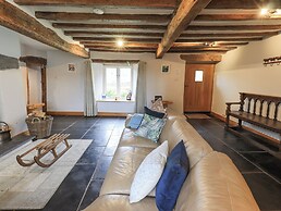 Satterthwaite Farmhouse - Sleep 8