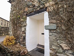 How Head Cottage
