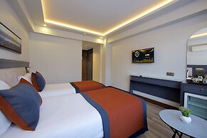 Eyfel Hotel