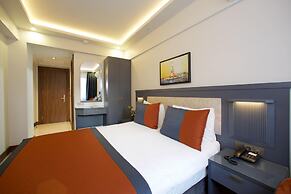 Eyfel Hotel
