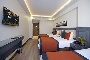 Eyfel Hotel