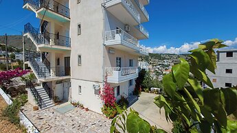 Mariana Apartments
