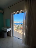 Mariana Apartments