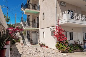 Mariana Apartments