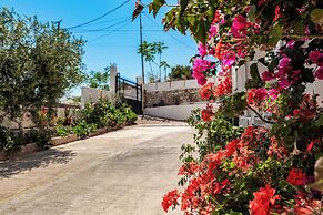 Mariana Apartments
